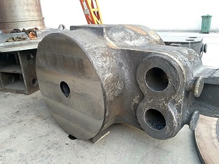今天吐槽一下大型铸钢件