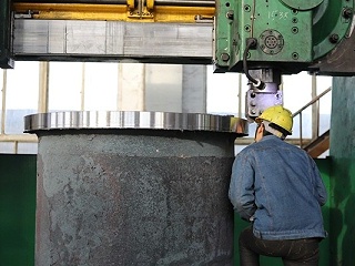 焊补铸钢件时铸钢件厂家应注意什么问题呢？