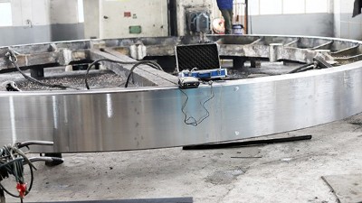 是什么导致铸钢件厂家对大型铸钢件的铸造工难招和培养中面临的困难