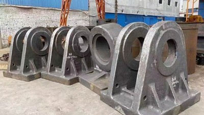 铸钢件厂家在生产水利工程大型铸钢件-铰座需要注意的事项是？