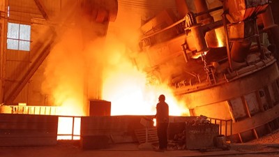 想知道在冶炼大型铸钢件时，都用过什么炉？