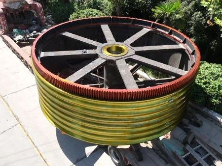 大型铸钢件-牵引轮如何进行精整打磨