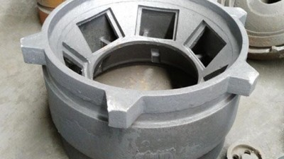 大型铸钢件加工厂家为啥要选用南非的铬矿砂？