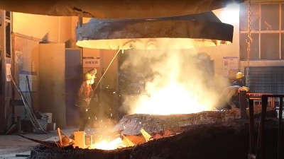 大型铸造厂如何把控浇注温度来降低大型铸钢件气孔缺陷？