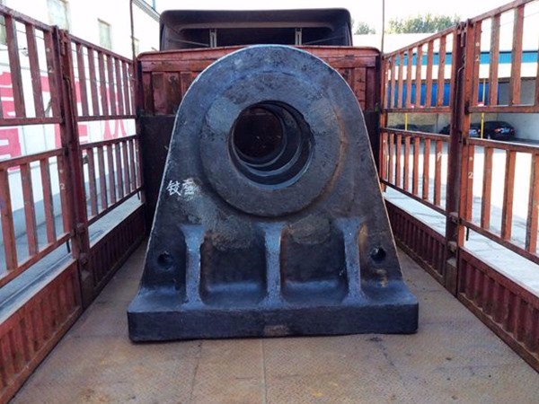 大型铸钢件铰座——展现多领域用途